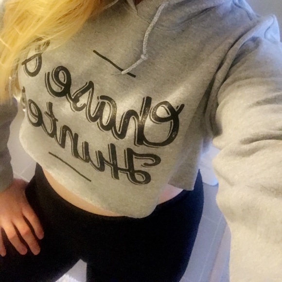 Cropped Chase and Hunter sweater - Picture 2 of 2